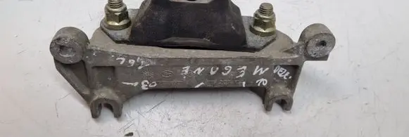 Renault Megane II Gearbox mount 8200209324