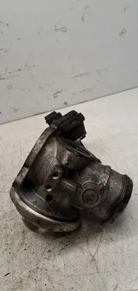 Volkswagen Golf IV Throttle valve 038129637B