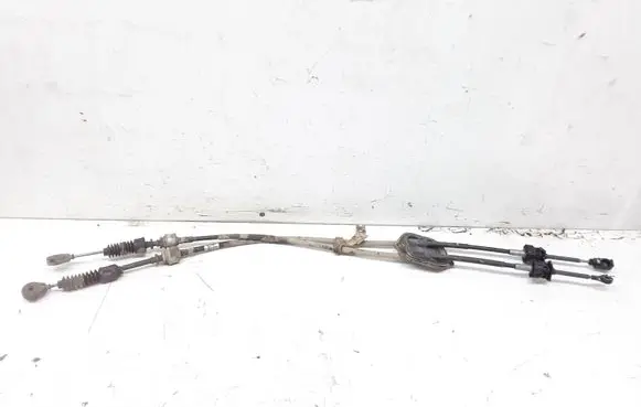 Gear shift cable linkage