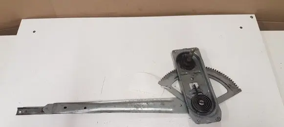 Toyota Avensis T250 Front door manual window regulator 6G11V2320 1CA4006