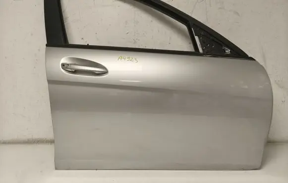 Mercedes-Benz C W204 Front door