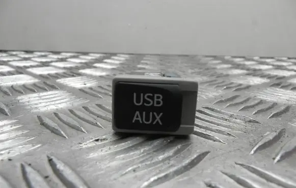 Lexus RX 450H EUR ISO radio connector 8619048050 T5558