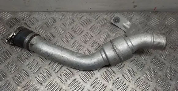 Intercooler hose/pipe