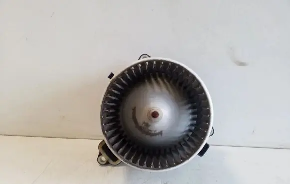 Iveco Daily 5th gen Heater fan/blower 5M8626100