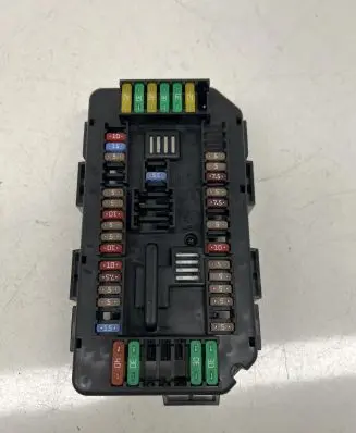 BMW 1 F20 F21 Fuse module 938906801 888961