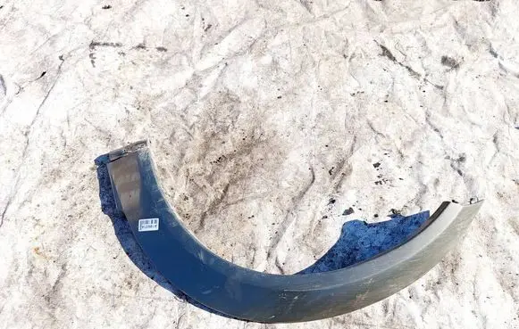 Subaru Impreza III Front arch trim s92100080