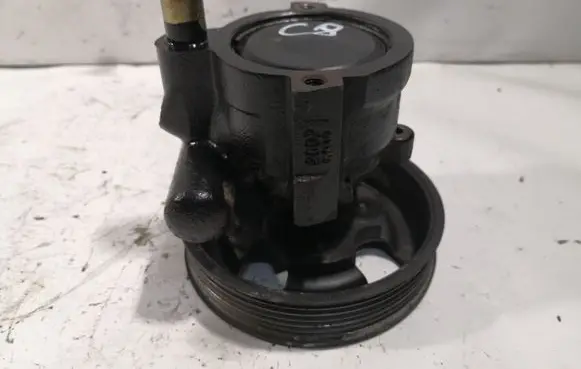 Citroen C8 Power steering pump 26092188