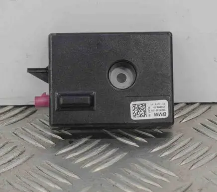 BMW 2 F22 F23 Aerial antenna amplifier 9325735