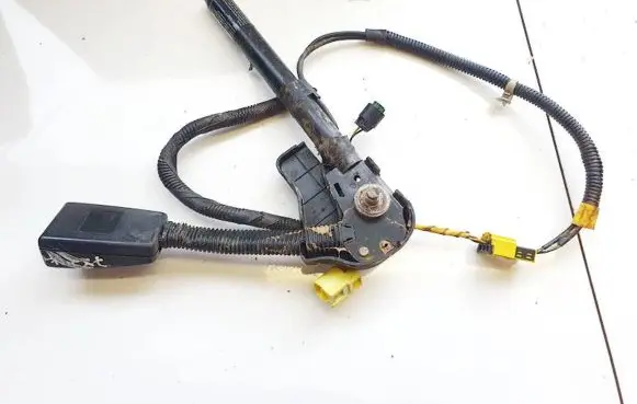 Hyundai Sonata Front seatbelt buckle 605462500a