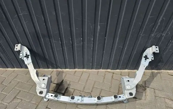 Maserati Ghibli Top upper radiator support slam panel 673008133