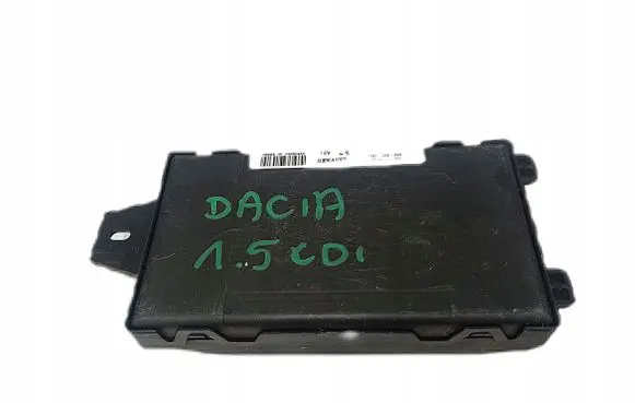 Dacia Sandero Other control units/modules 8200296328B
