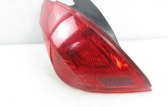 Peugeot 308 Rear/tail lights 9680425780