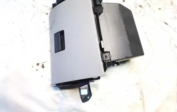 Ford Focus C-MAX Glove box 3m51r06008 3m51-r06008