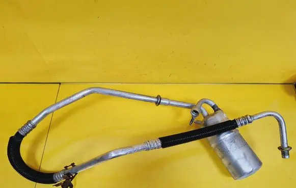 Ford Focus Air conditioning (A/C) pipe/hose