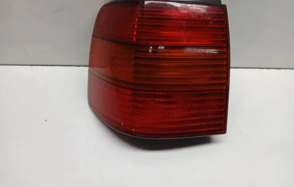 Volkswagen PASSAT B4 Rear/tail lights 3A5945111