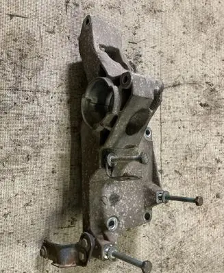 Generator/alternator bracket