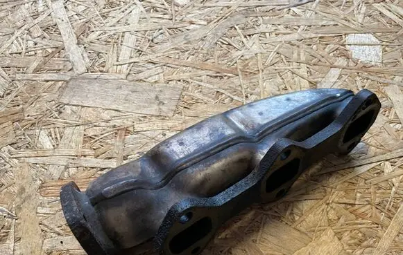 Audi A6 S6 C5 4B Exhaust manifold 059253033C