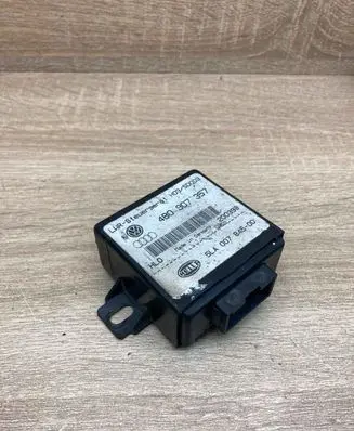 Audi A4 S4 B5 8D Light module LCM 4B0907357 5LA007845 HL0