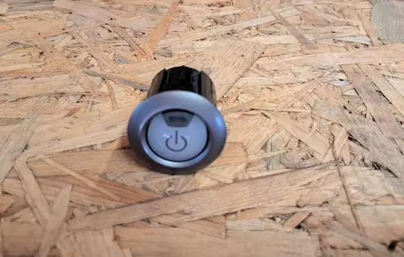 Nissan Leaf I (ZE0) Engine start stop button switch 482B