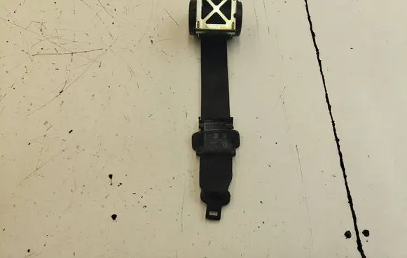 Maserati Ghibli Middle seatbelt (rear) 6700174400