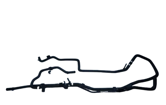 Volkswagen Touareg II Engine coolant pipe/hose 7P6122447J DW065
