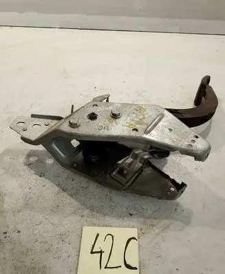 Opel Astra G Clutch pedal 90581123