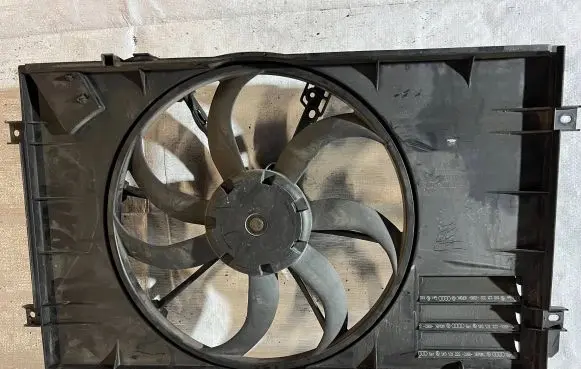 Volkswagen Caddy Fan set 1K0959455EF 0481341537 1K0121203AG