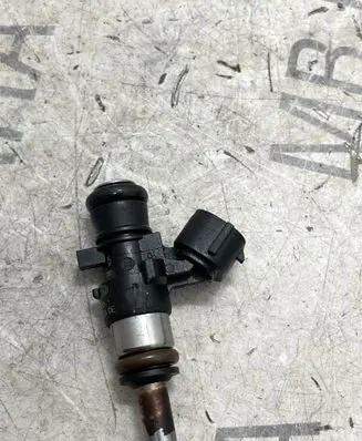 Audi A5 8T 8F Fuel injector 06L906031A