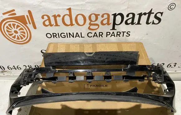 Renault Megane III Front bumper 6202200031R