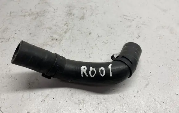 Mercedes-Benz C W204 Engine coolant pipe/hose A2048301996
