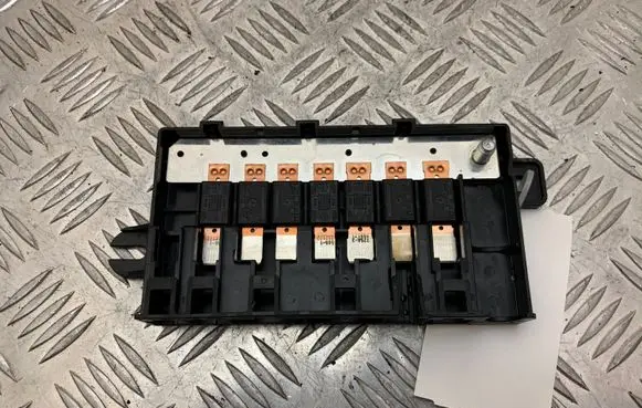 BMW 3 F30 F35 F31 Fuse 10688710