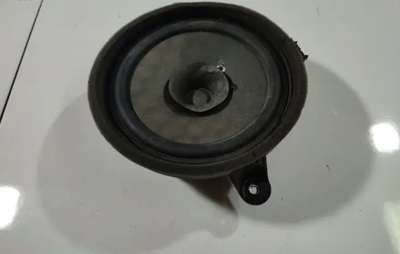 Volvo S40 Front door speaker 30752083