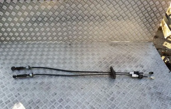 Honda CR-V Gear shift cable linkage
