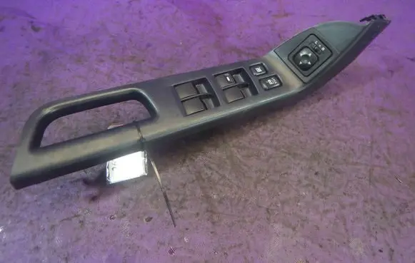 Mitsubishi Lancer VIII Quarter vent window switch 