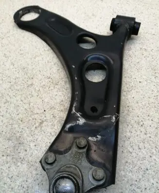 Opel Corsa F Front lower control arm/wishbone 23541327181