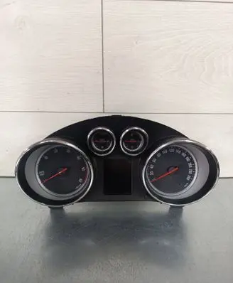 Opel Astra J Speedometer (instrument cluster) 13460582