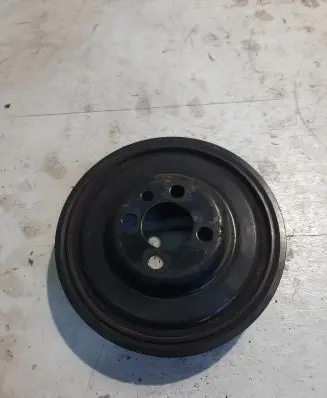 Volkswagen Touran II Crankshaft pulley 038105243M