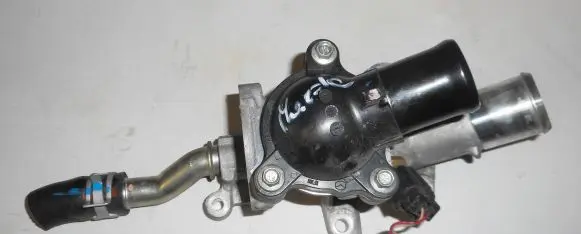 Mazda 3 III Thermostat housing PEDD-15172