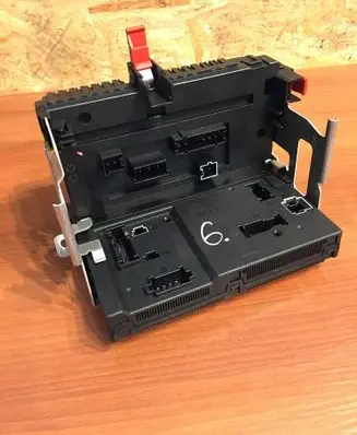 Mercedes-Benz S W221 Fuse box set A2215403250 A2215450801