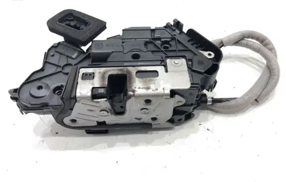 Volkswagen Golf VIII Front door lock 5TB837015E