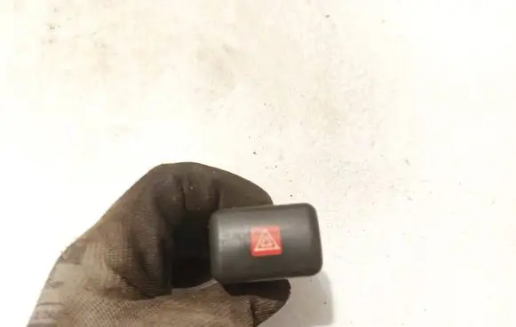 Opel Zafira A Hazard light switch 09589897 0914489