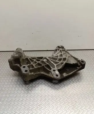 Mercedes-Benz Vito Viano W447 Engine mounting bracket A6222230001 1123185760