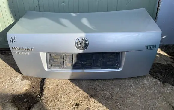 Volkswagen PASSAT B5.5 Tailgate/trunk/boot lid 