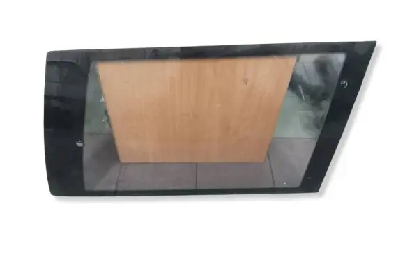 Mercedes-Benz Vito Viano W638 Rear side window DOT211M73AS2 43R000016