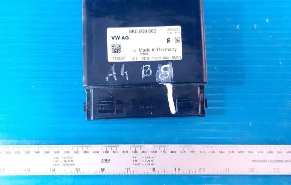 Audi A4 S4 B8 8K Power management control unit 8K0959663 110021