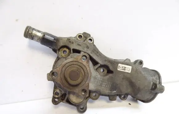 Opel Meriva B Water pump 25193407