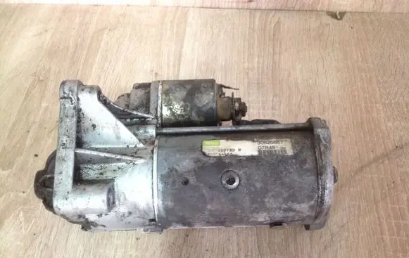 Volvo S40, V40 Starter motor 30620657