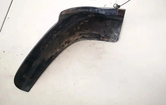 Chrysler Voyager Front mudguard 0rq70trmaa