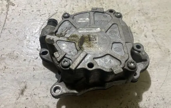 Skoda Yeti (5L) Vacuum pump 040220B3 V370