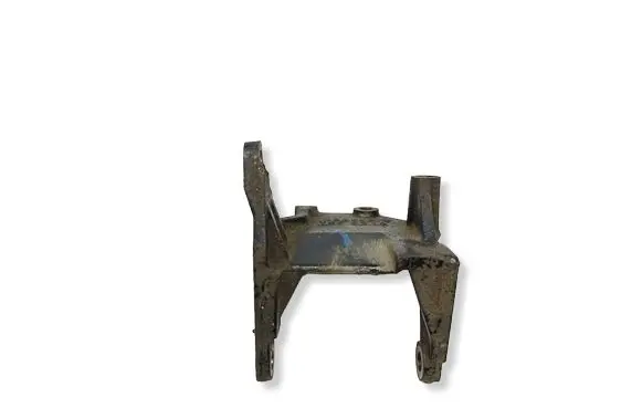 Mitsubishi Space Star Power steering pump mounting bracket MD323913 T8F8916